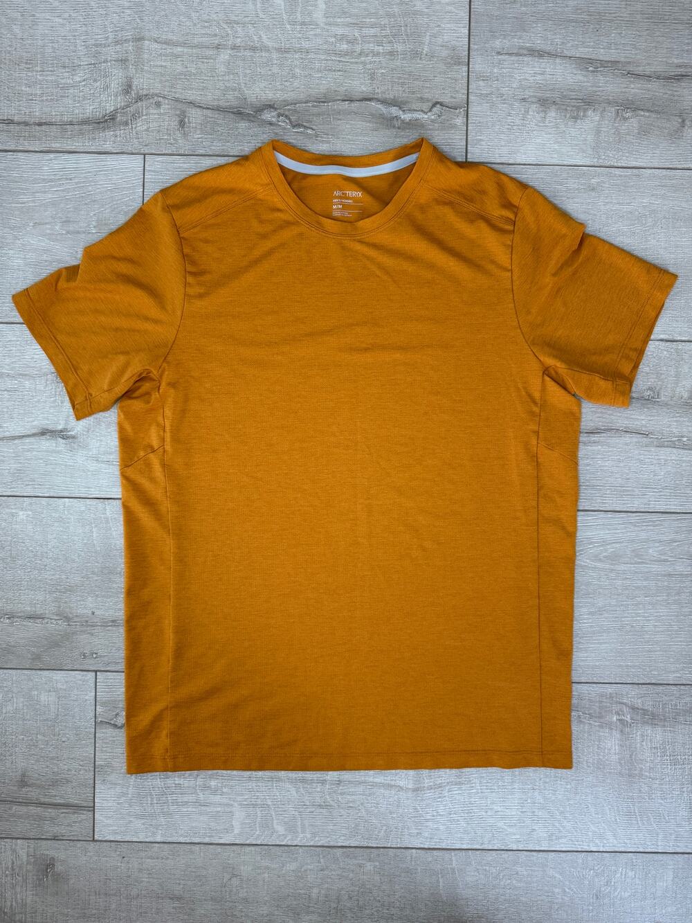Arc'teryx Men's Cormac Word Logo SS Shirt in Ochre Yellow